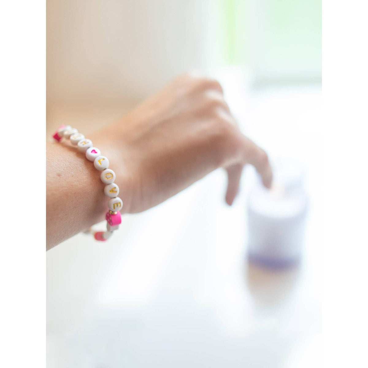 Best Friend Gift Candle & Friendship Bracelet Set - 4 Colors and Phrases